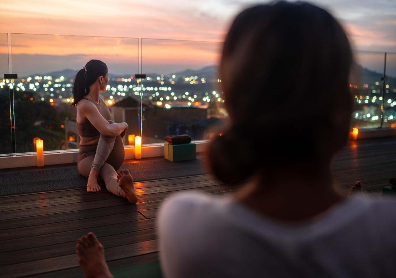 Hilltop Wellness 渡假村 卡图